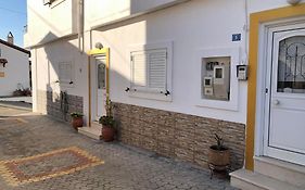 Kagiabis' Home